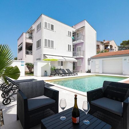 Apartmani Leona Бибине Екстериор снимка