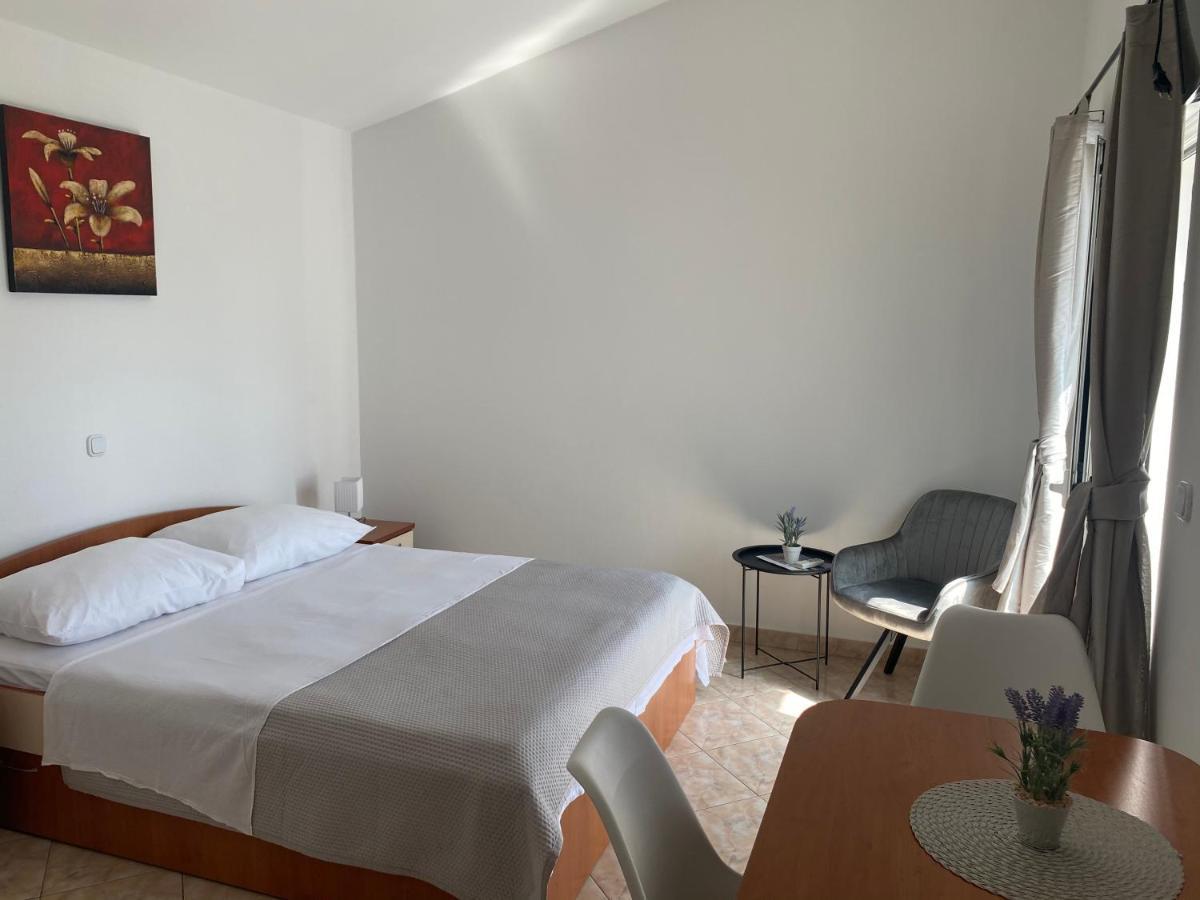 Apartmani Leona Бибине Екстериор снимка