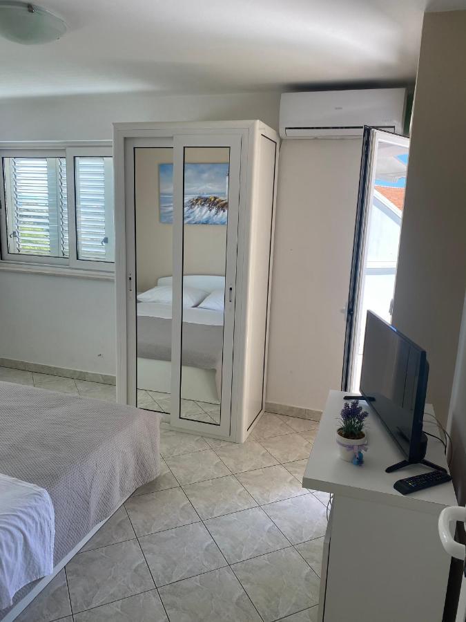 Apartmani Leona Бибине Екстериор снимка