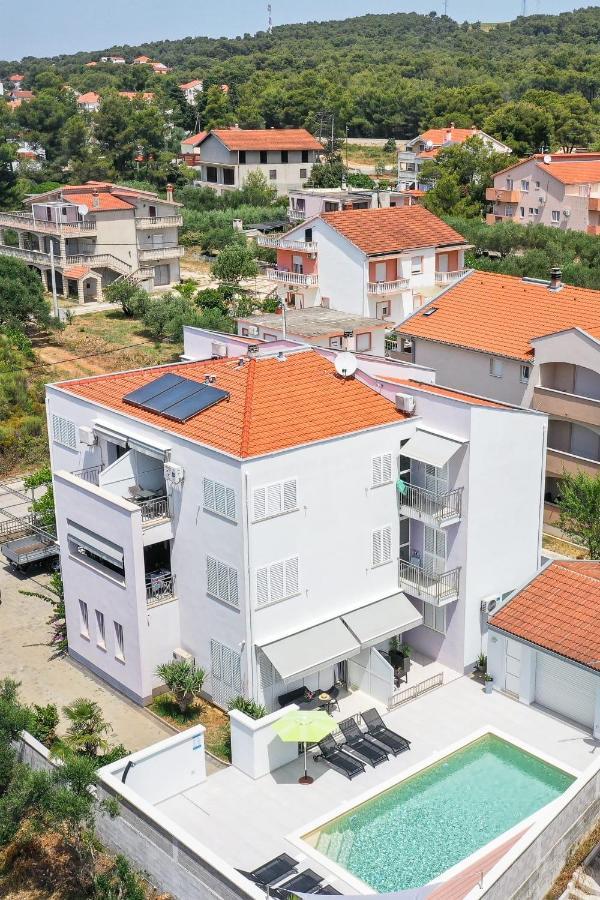 Apartmani Leona Бибине Екстериор снимка
