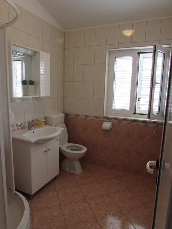 Apartmani Leona Бибине Екстериор снимка